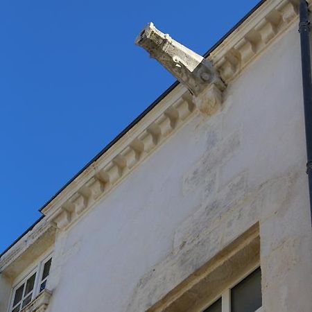 Une Maison En Ville ラ・ロシェル エクステリア 写真